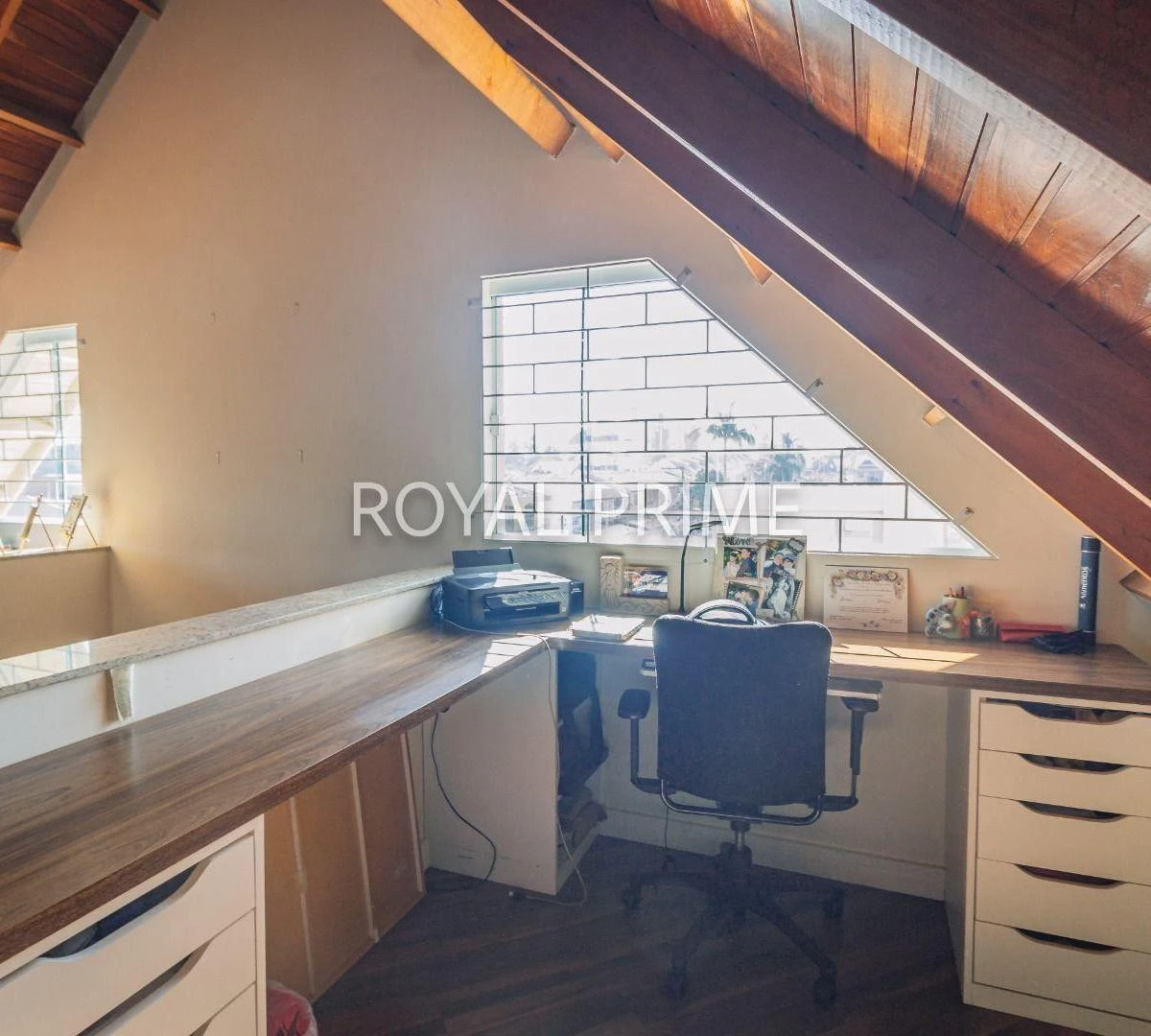 Furnished house, 186 m², with a walk-in closet — photo 40