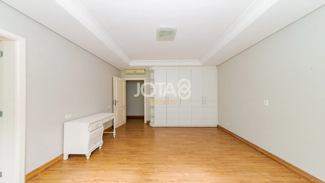Furnished house with 5 bedrooms and 5 bathrooms — photo 19