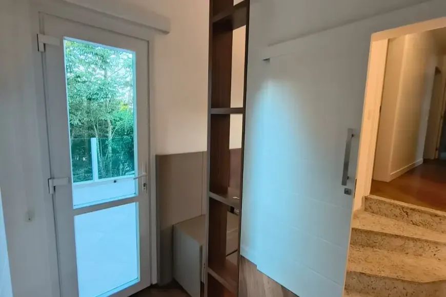 Furnished apartment with 5 bedrooms and 3 bathrooms — photo 2