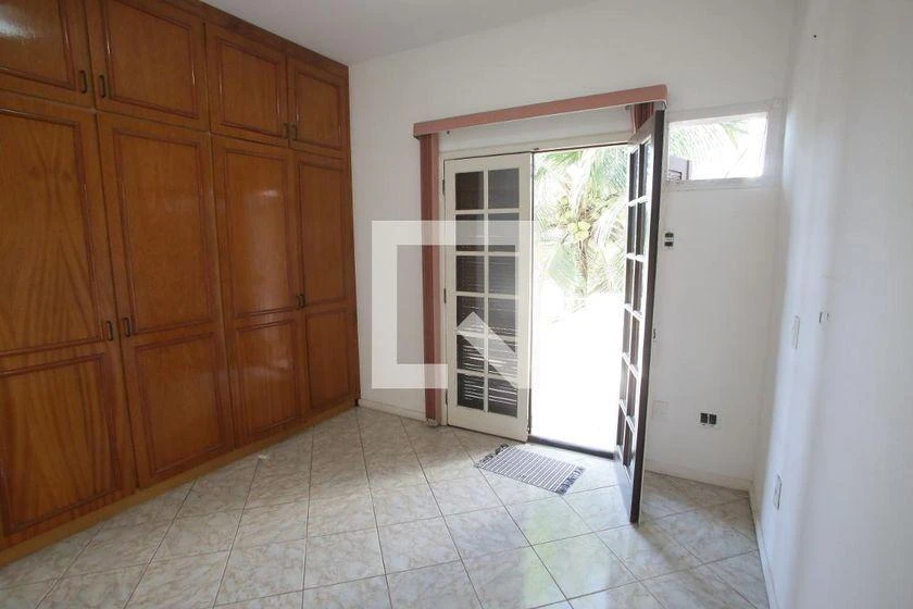 510 m² house with 7 bedrooms, 3 en-suites and 5 baths — photo 13