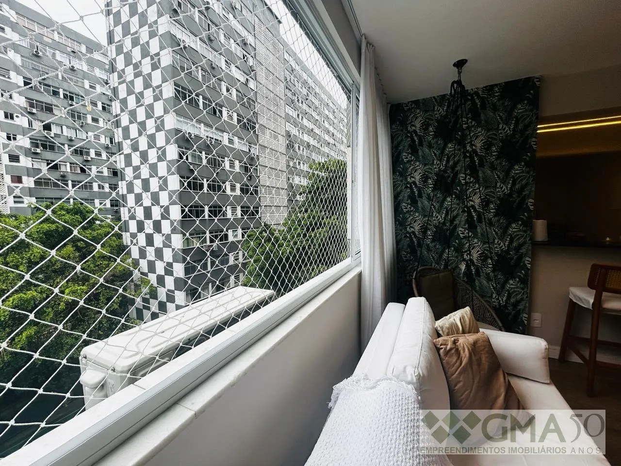 3-bedroom apartment with a washing machine — photo 26