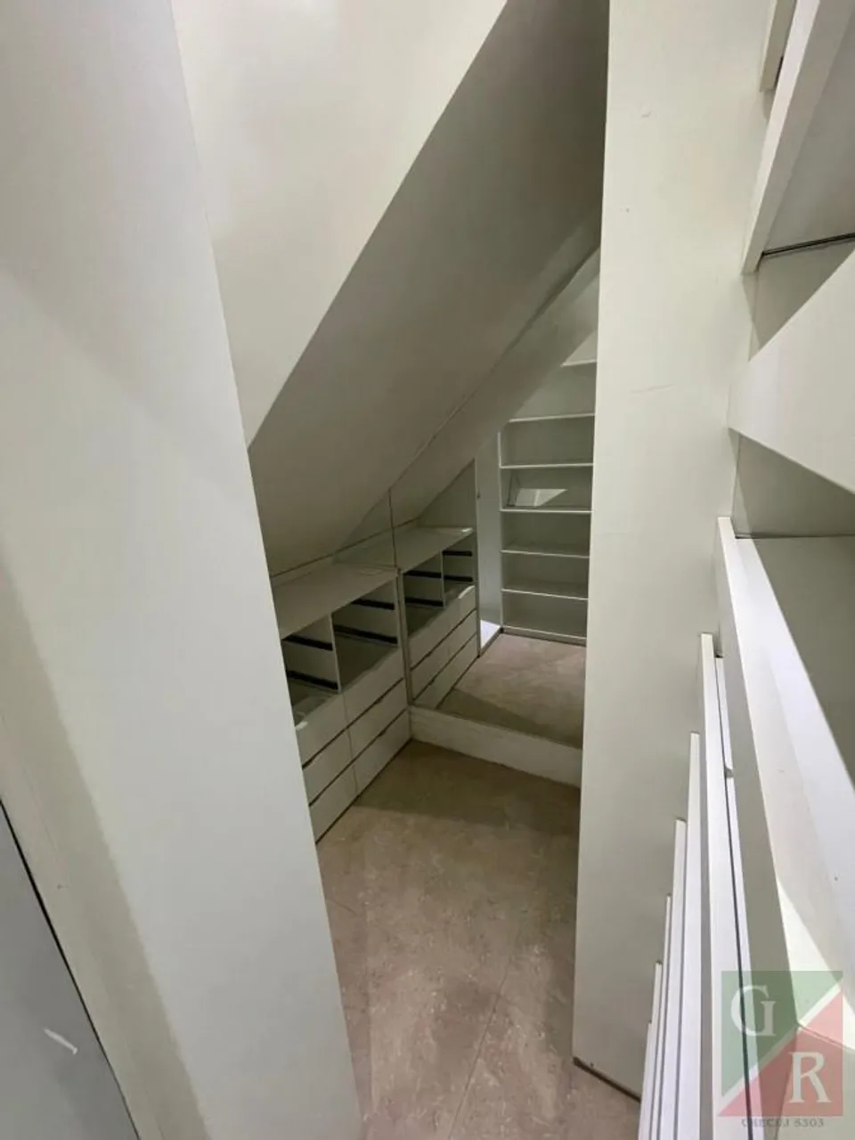 Apartment with 2 bedrooms and 1 bathroom no parking