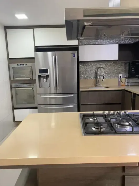 Casa mobiliada com 5 suítes e piscina e cozinha fechada — photo 2