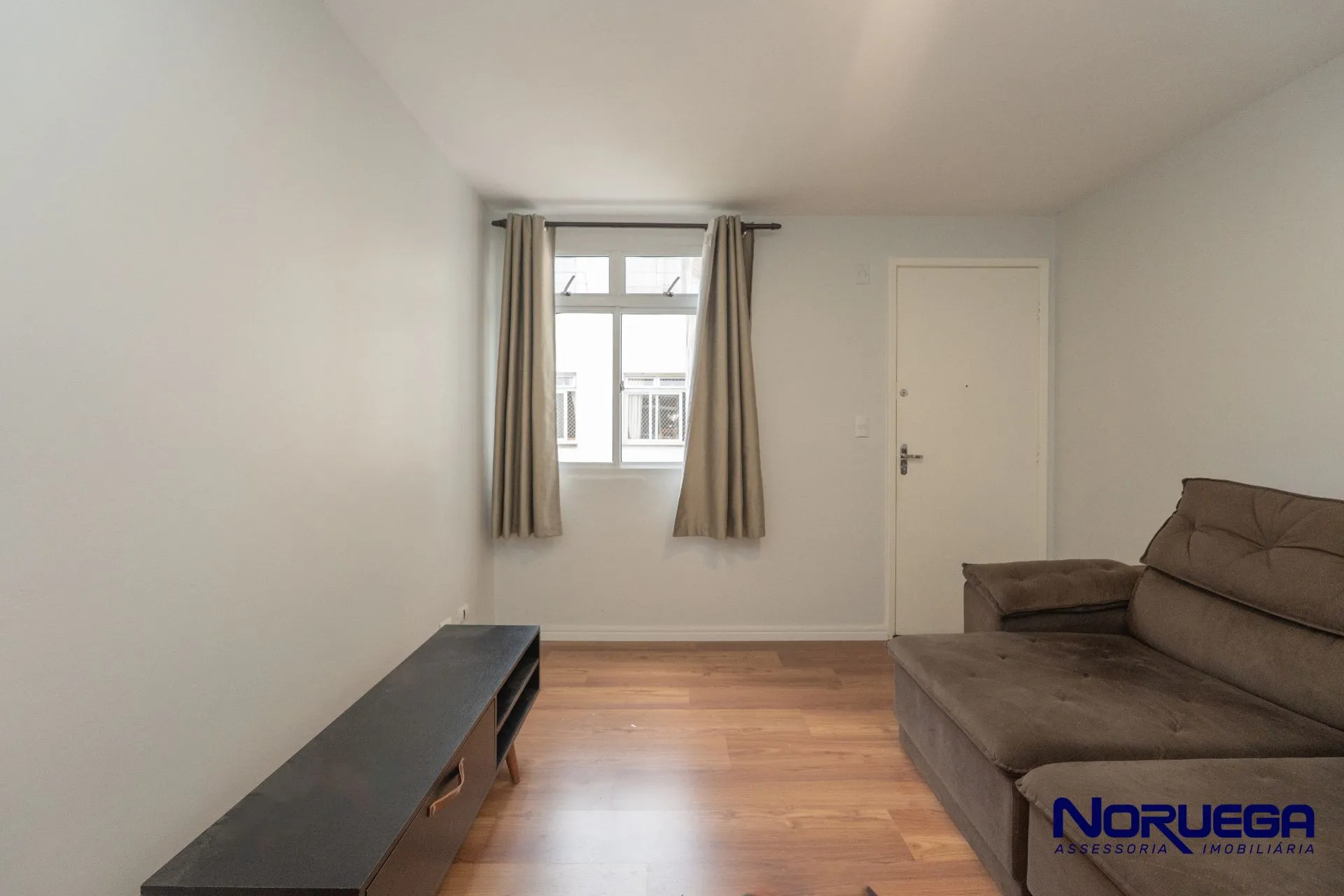 3-bedroom apartment with a washing machine in Curitiba — photo 12