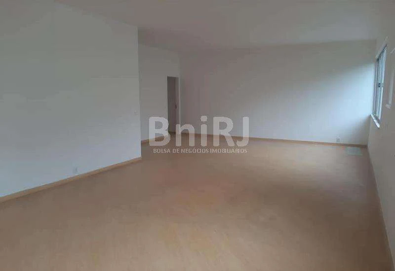 Rental apartment with 131 m² and 3 bedrooms — photo 21