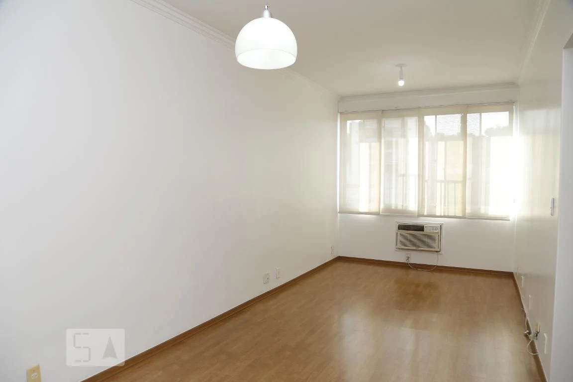 Apartment, 72 m², with wood or laminate floors — photo 8