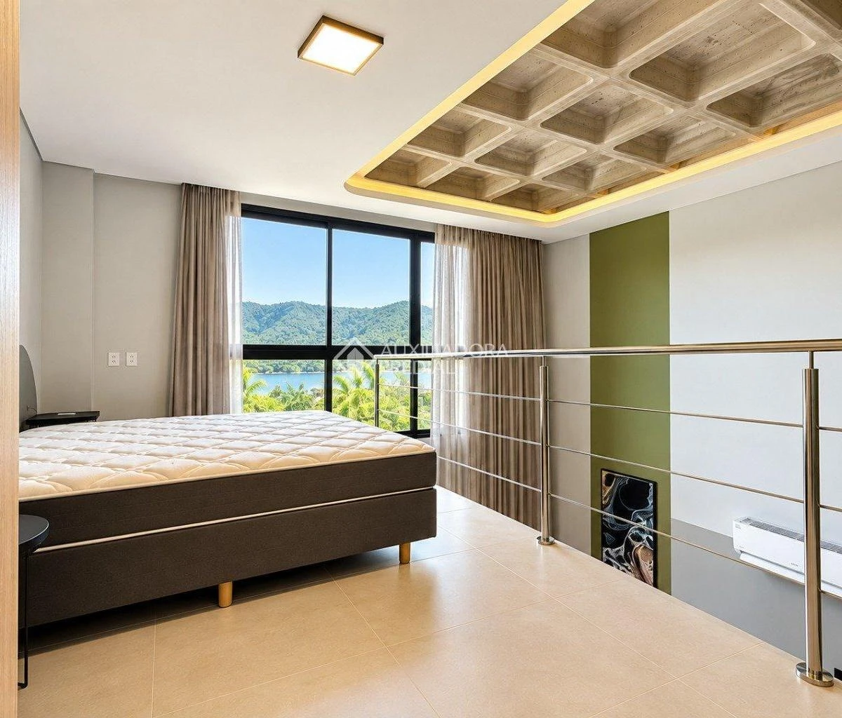 One-bedroom apartment with a home office in Florianópolis — photo 2