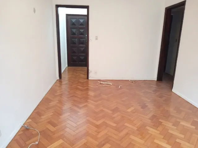 Apartamento com piso de madeira ou laminado, Flamengo — photo 13