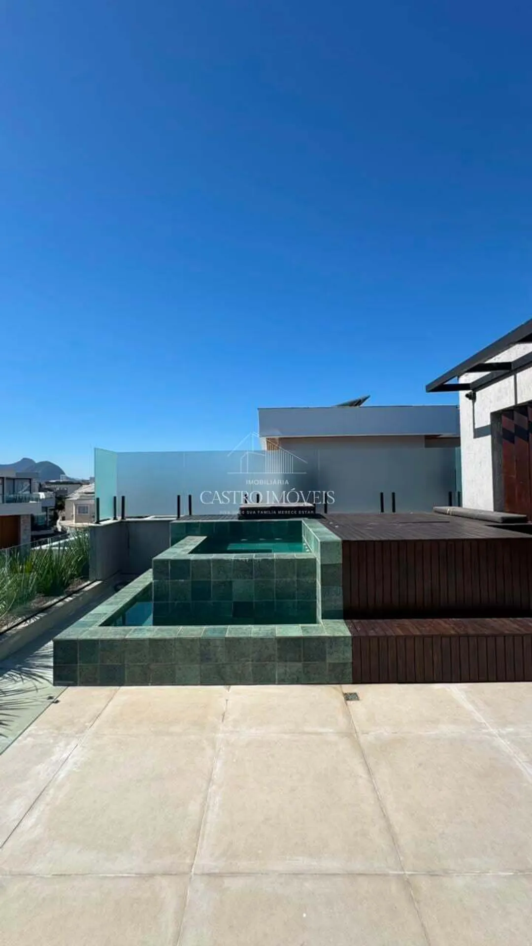 540 m² triplex house with 4 en-suite bedrooms — photo 8