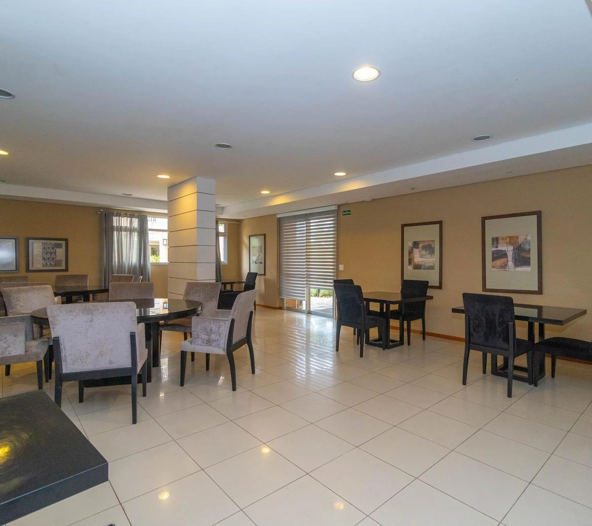 2-bedroom apartment with a washing machine in Curitiba — photo 3