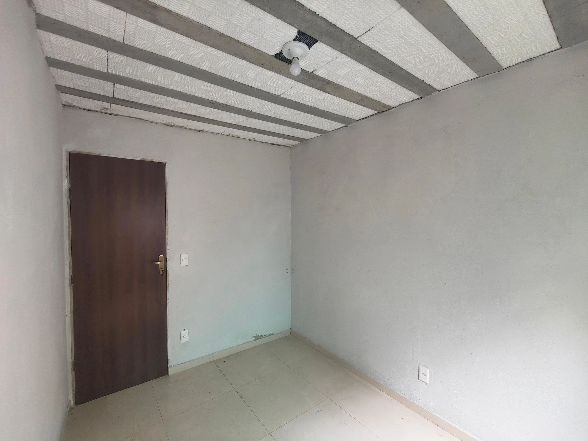 Kit sin amueblar con 1 dormitorio y 1 baño y balcón — photo 19
