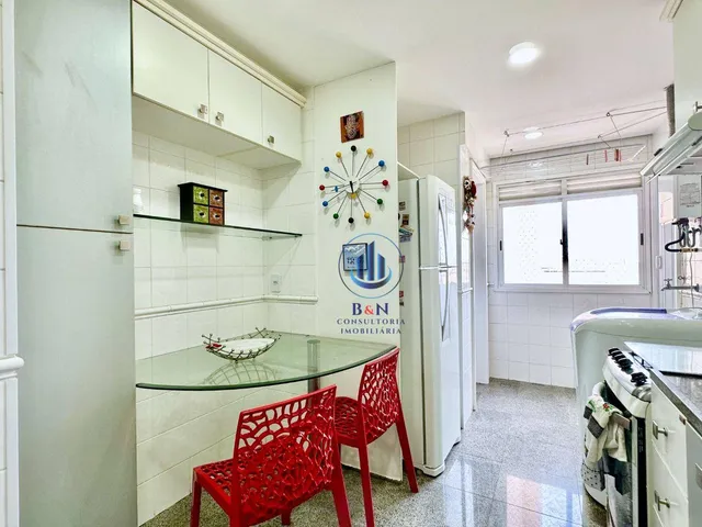 Apartamento mobiliado 101 m² com 3 quartos e 4 banheiros — photo 20