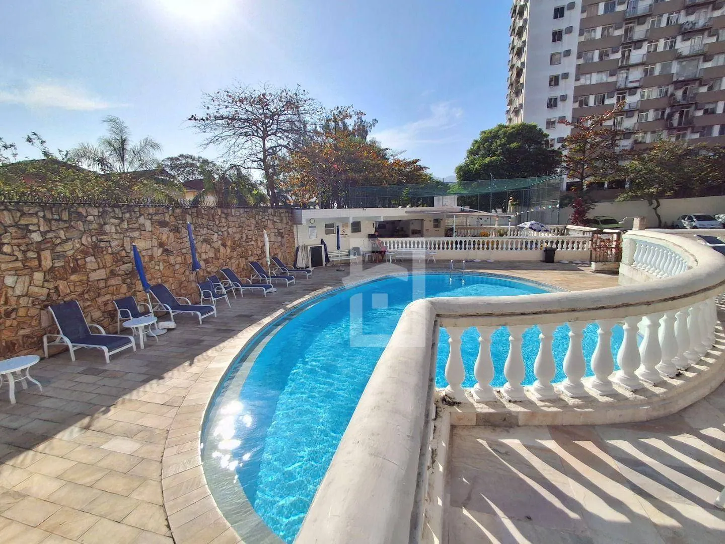 2-bedroom apartment with a washing machine in Rio de Janeiro — photo 32