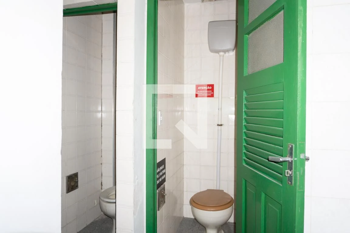 Rental house with 5 bedrooms and a closed kitchen room — photo 41