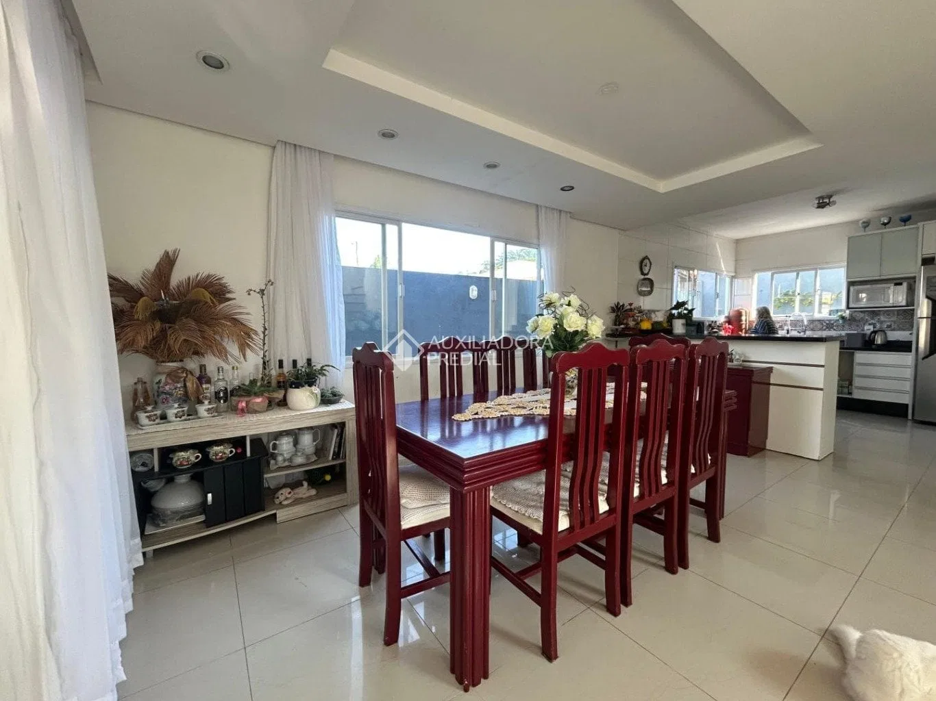 Furnished 465 m² house with 4 bedrooms and 2 suites — photo 5