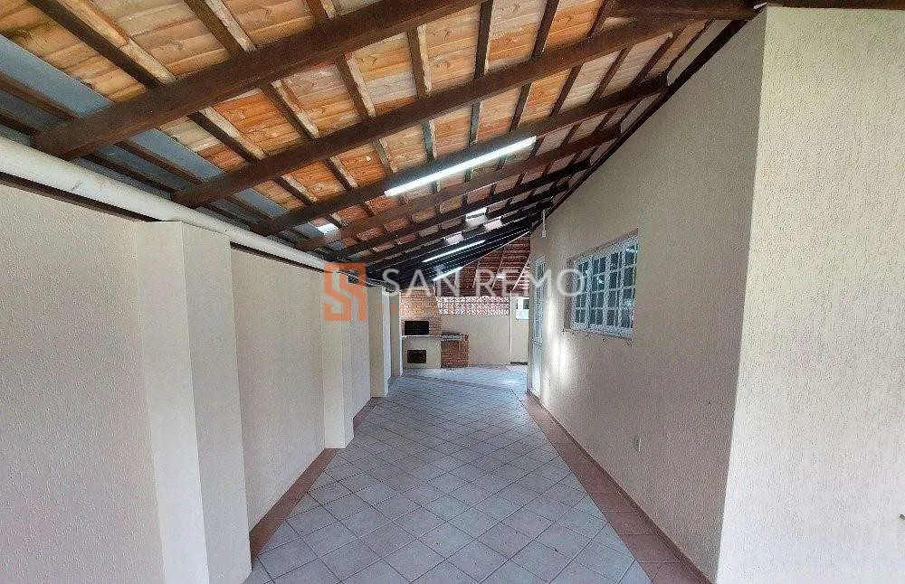 200 m² house with a fireplace and a grill on the balcony — photo 25