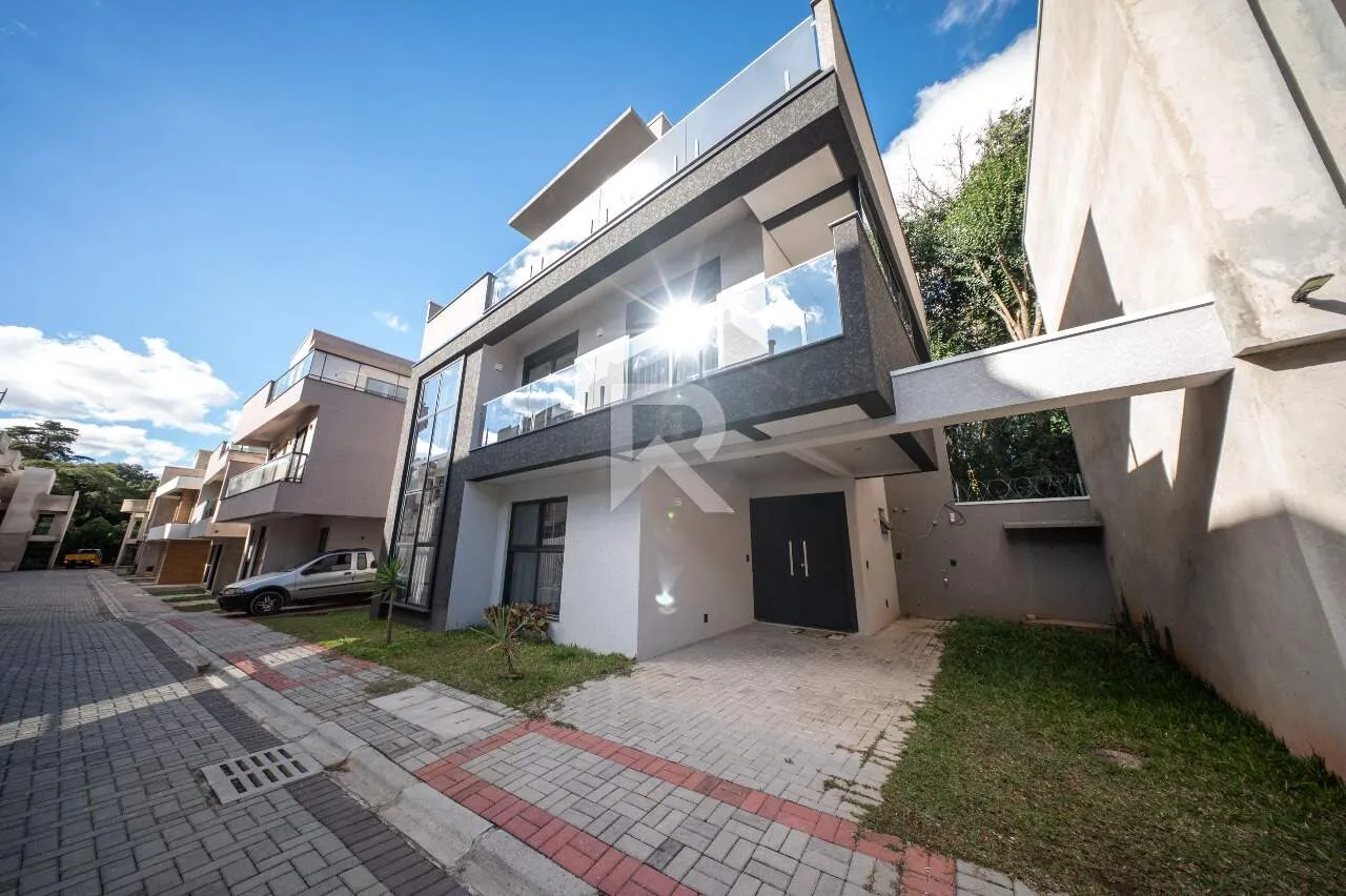 4-bedroom house with 2 parking spots and gas kitchen — photo 6