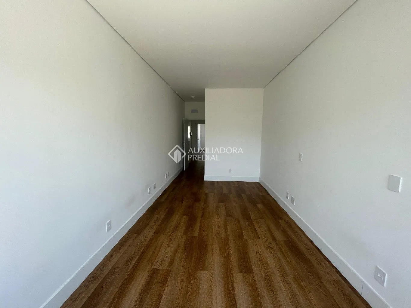3-bedroom apartment with 159 m² and 2 parking spaces — photo 5