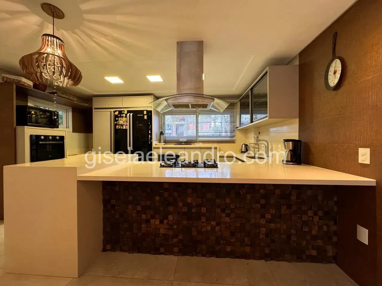 Furnished house with 5 bedrooms and open kitchen — photo 4