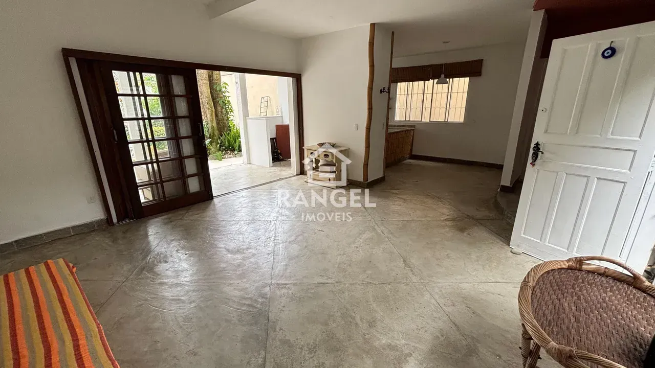Casa de 3 quartos com jardim, Vargem Grande