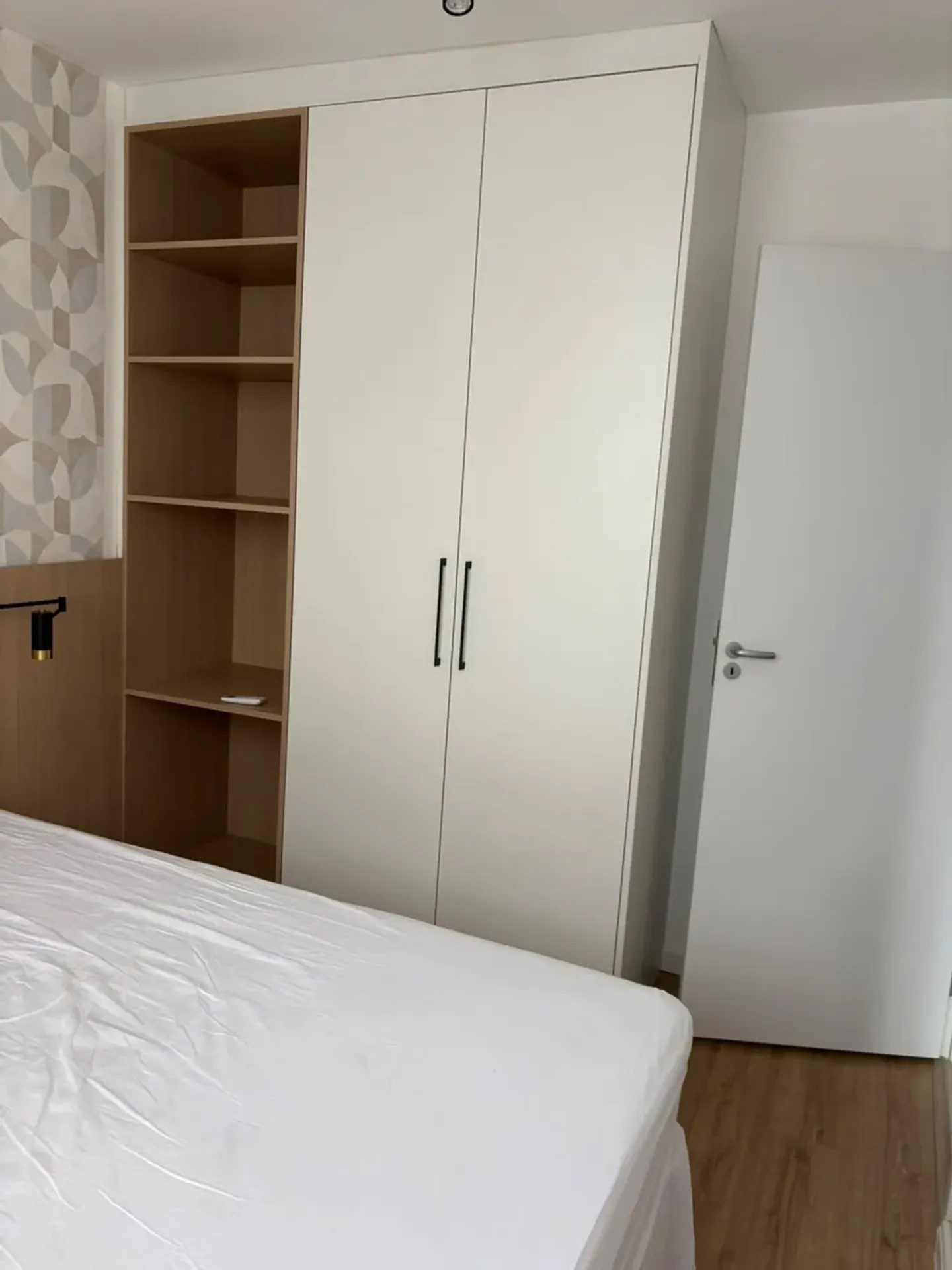 2-bedroom apartment in a building with a sauna — photo 28