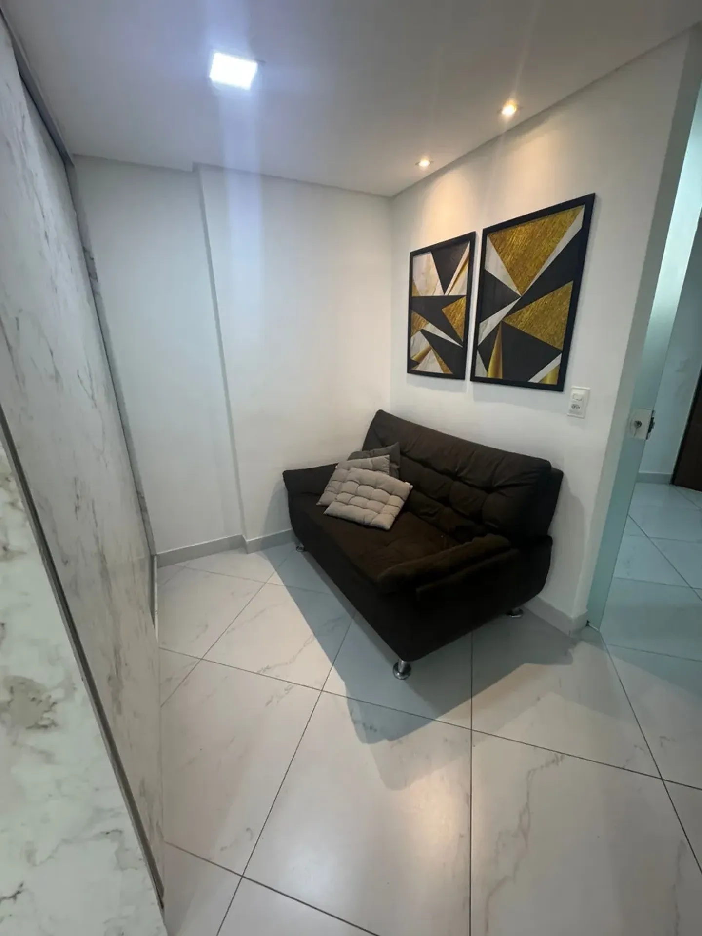 Мебльована квартира 32 м²: 1 кімната, 1 санвузол і паркінг — photo 7