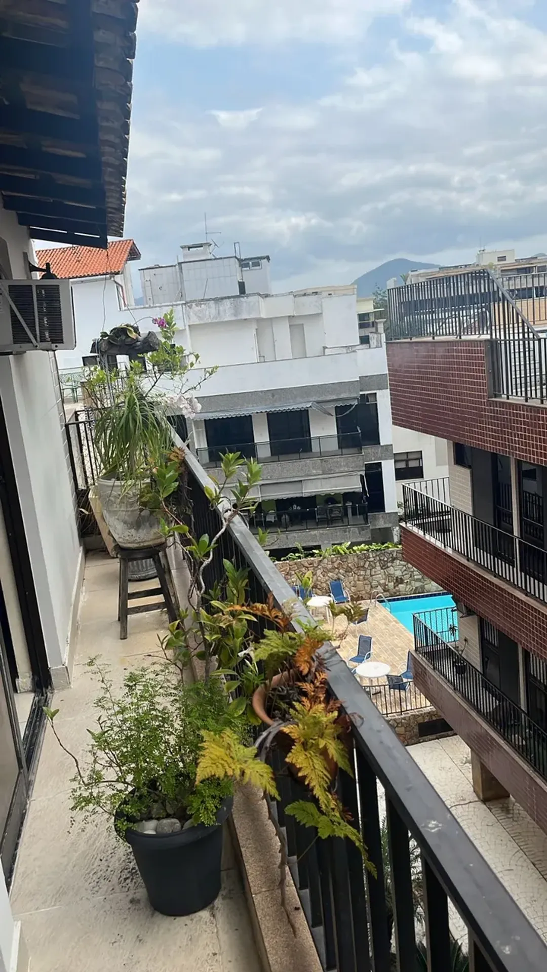 219 m² apartment with a bathtub and a private BBQ — photo 7