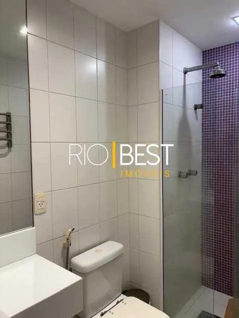 Furnished 3-bedroom apartment with a glass-enclosed balcony — photo 9