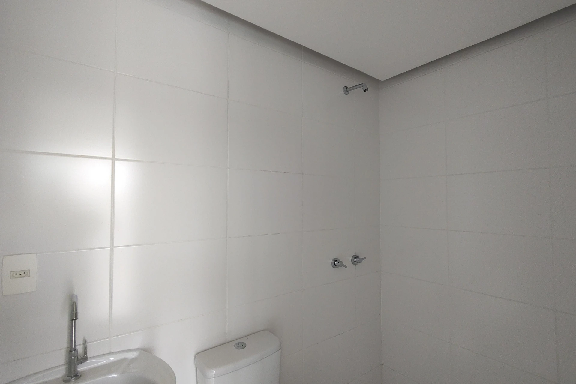 Apartment with 2 bedrooms, balcony and 1 parking space — photo 49