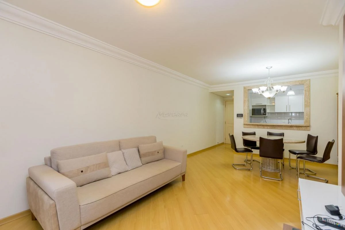 Departamento con espacio de home office en Curitiba — photo 22
