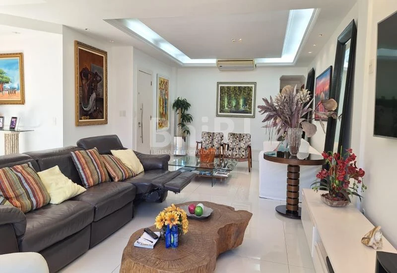 Furnished apartment 267 m² with 3 bedrooms and views — photo 6