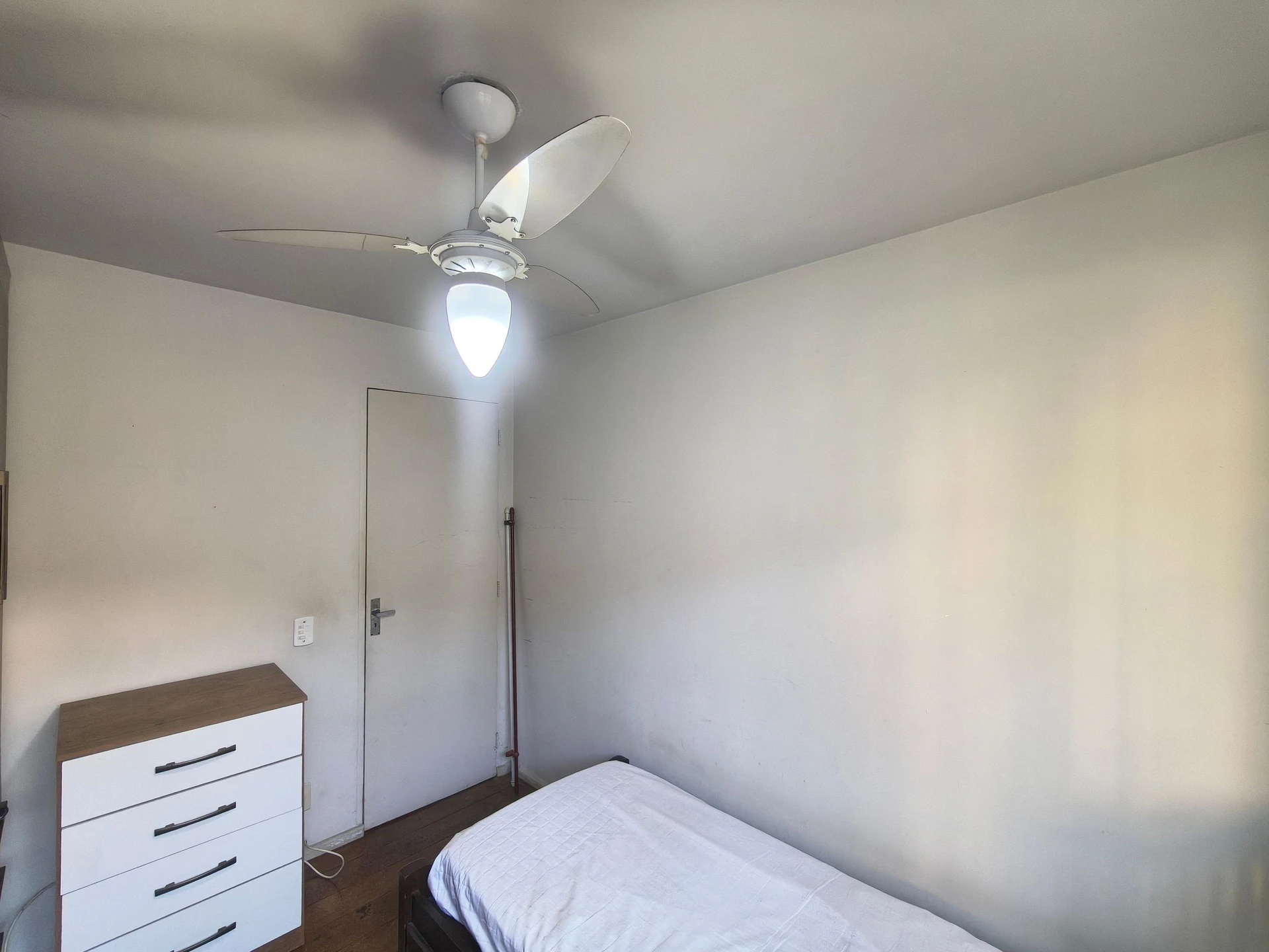 Unfurnished apartment with 2 bedrooms and 1 parking space — photo 9