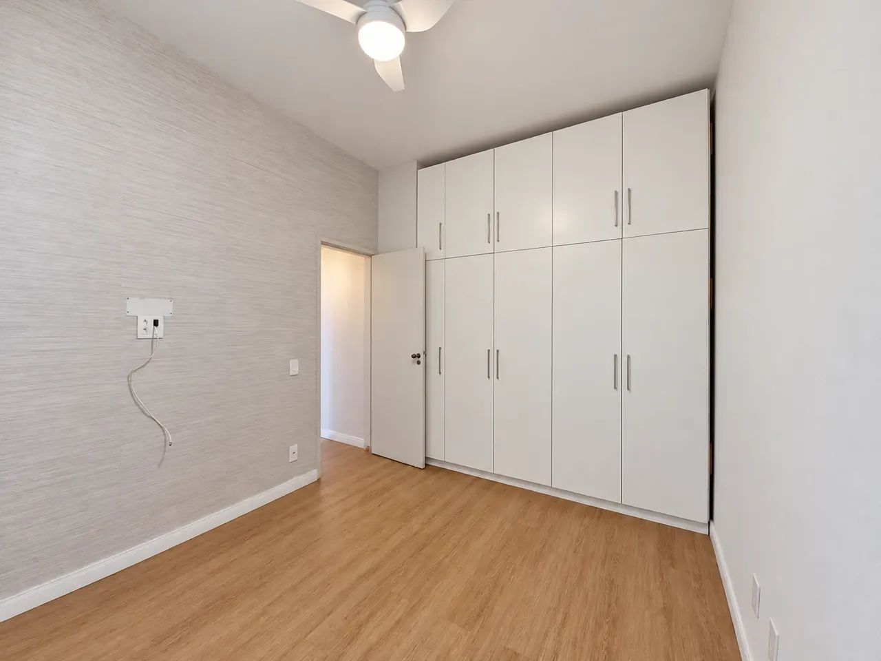 Apartment on the 3rd floor with a home office — photo 3