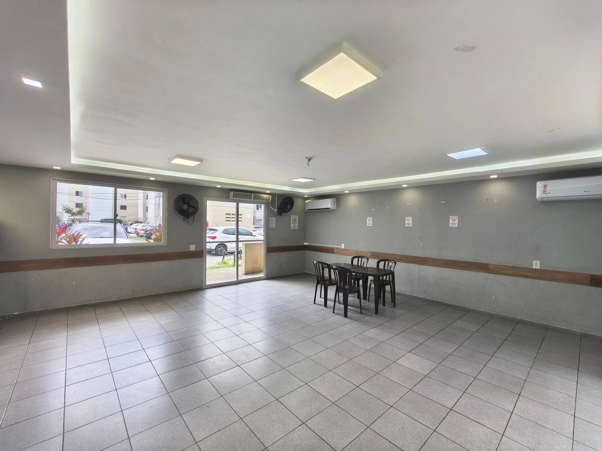 2-bedroom apartment with 1 parking space and 1 bath — photo 33