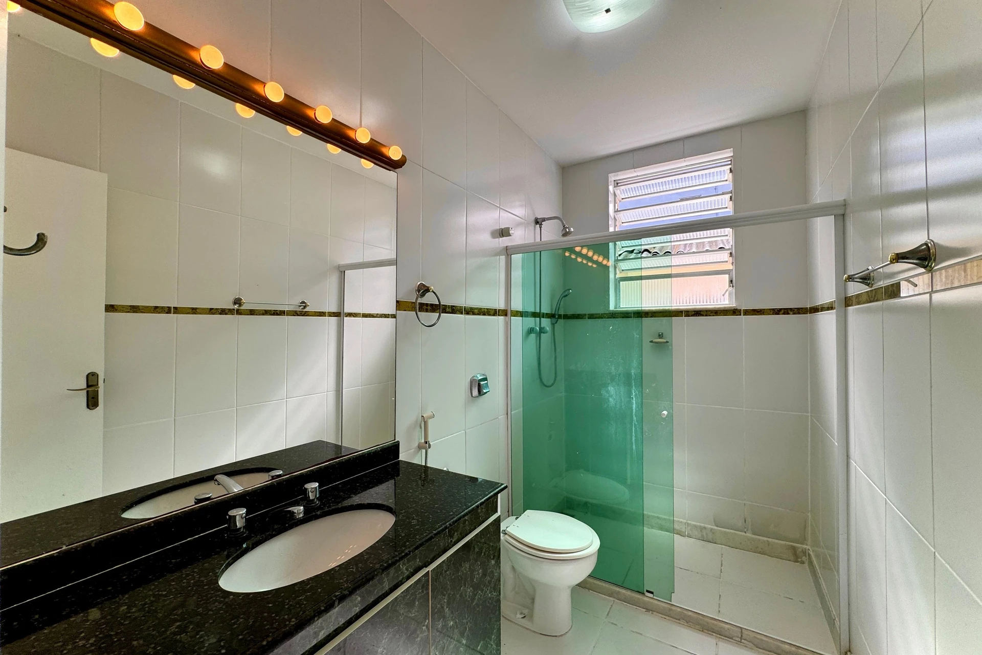 Квартира: 2 спальні, 1 з власною ванною кімнатою, 71 м² — photo 13