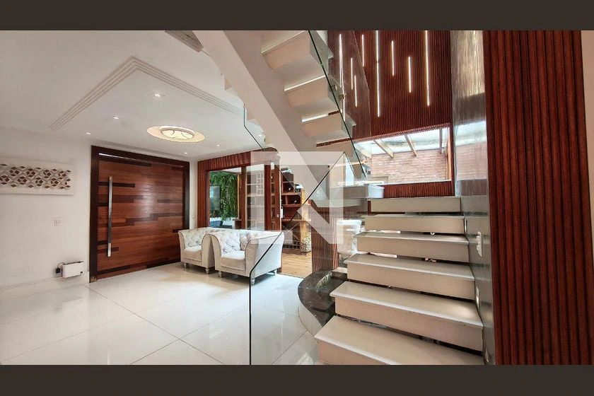 House, 430 m², with a private pool — photo 24