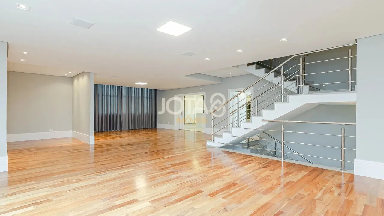 Condominium house with 4 en-suite bedrooms, 492 m² — photo 3