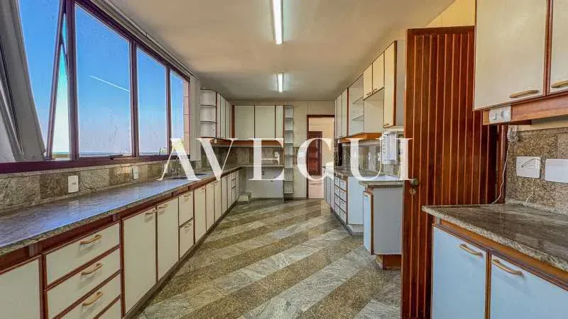 Cobertura dúplex com 4 quartos e 5 banheiros — photo 22