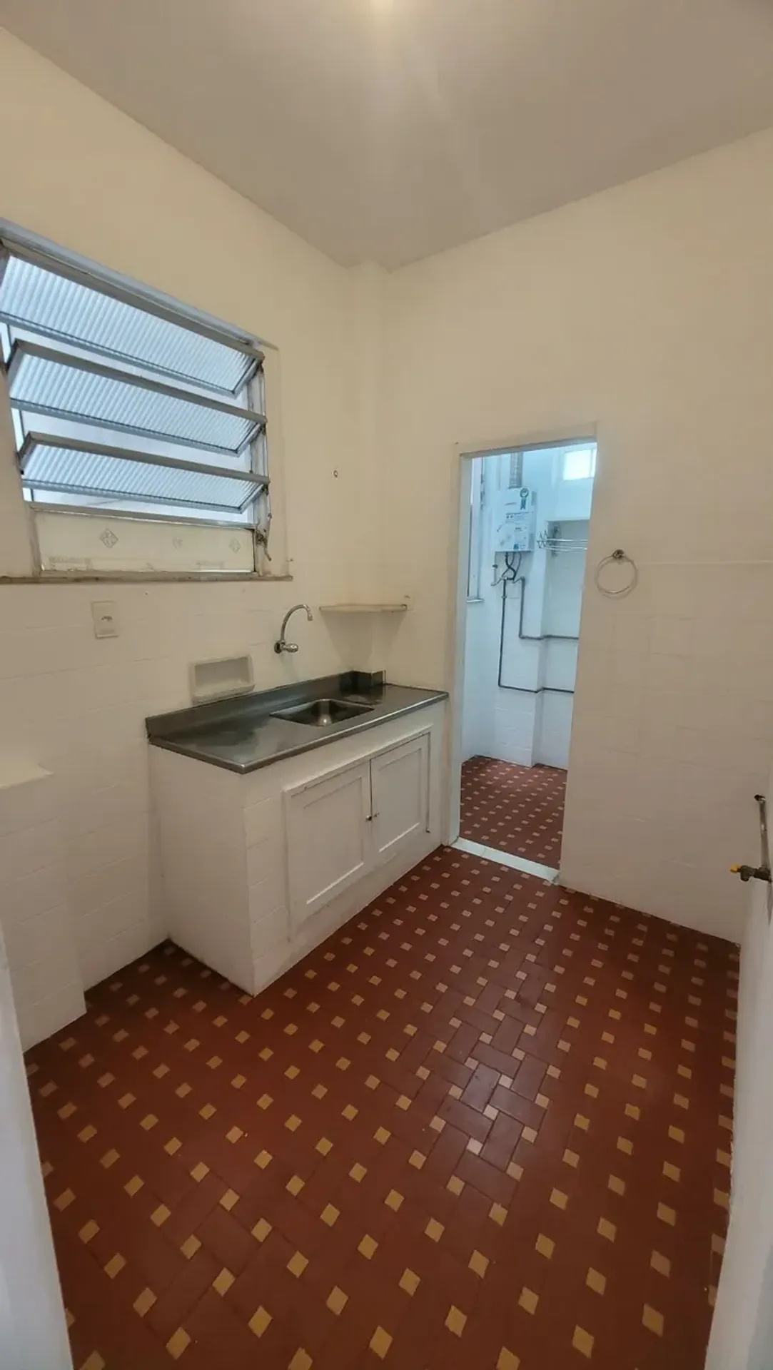 Apartment, 48 m², with a bathtub — photo 2