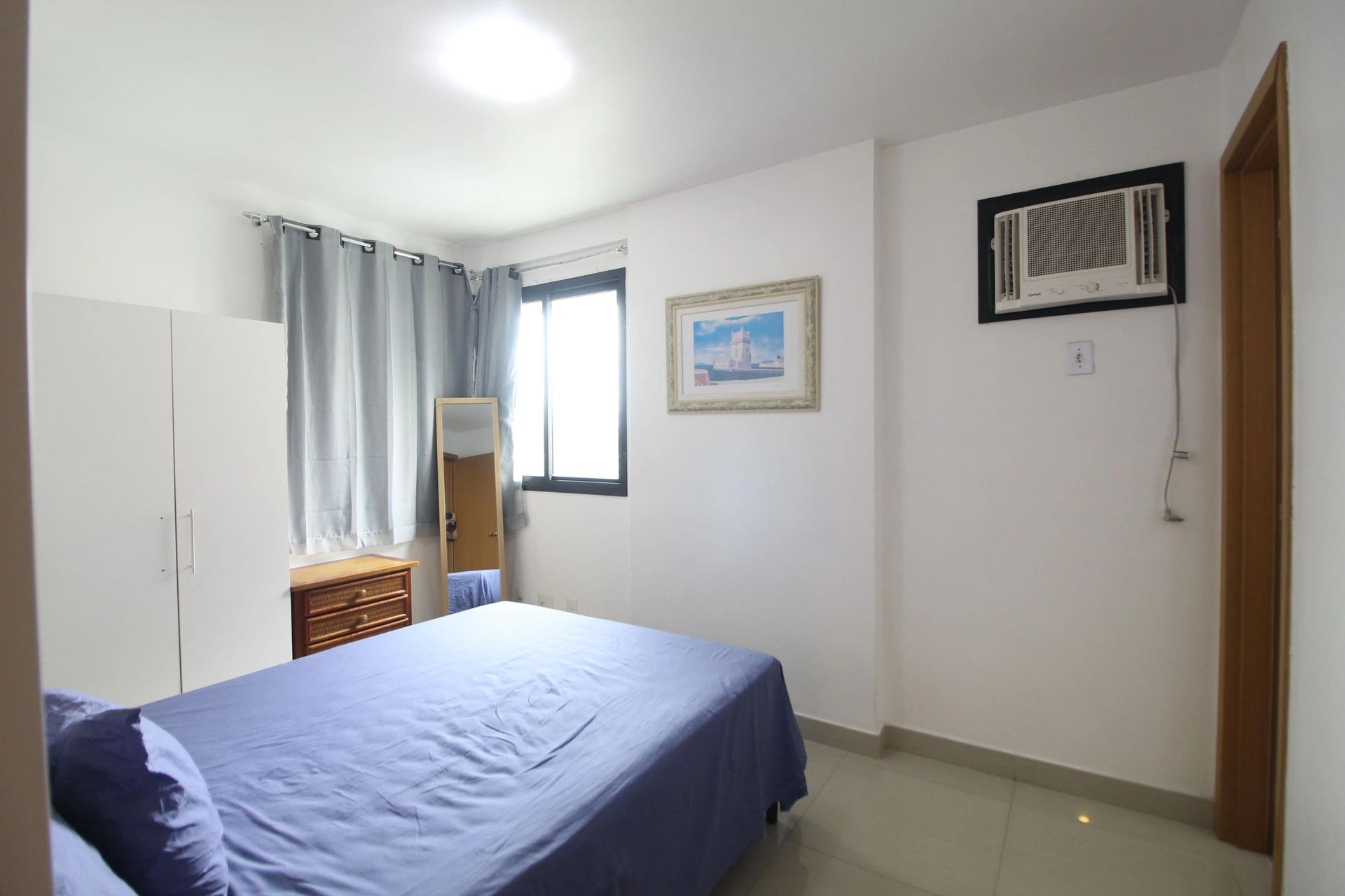 Glass-enclosed balcony in a 3-bedroom apartment, 77 m² — photo 18