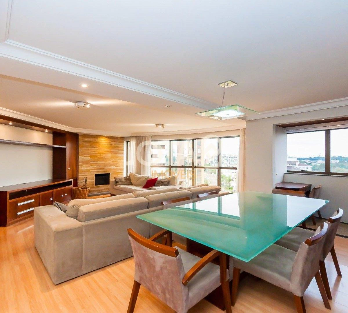 Apartment with 3 bedrooms, 1 en-suite and balcony — photo 11