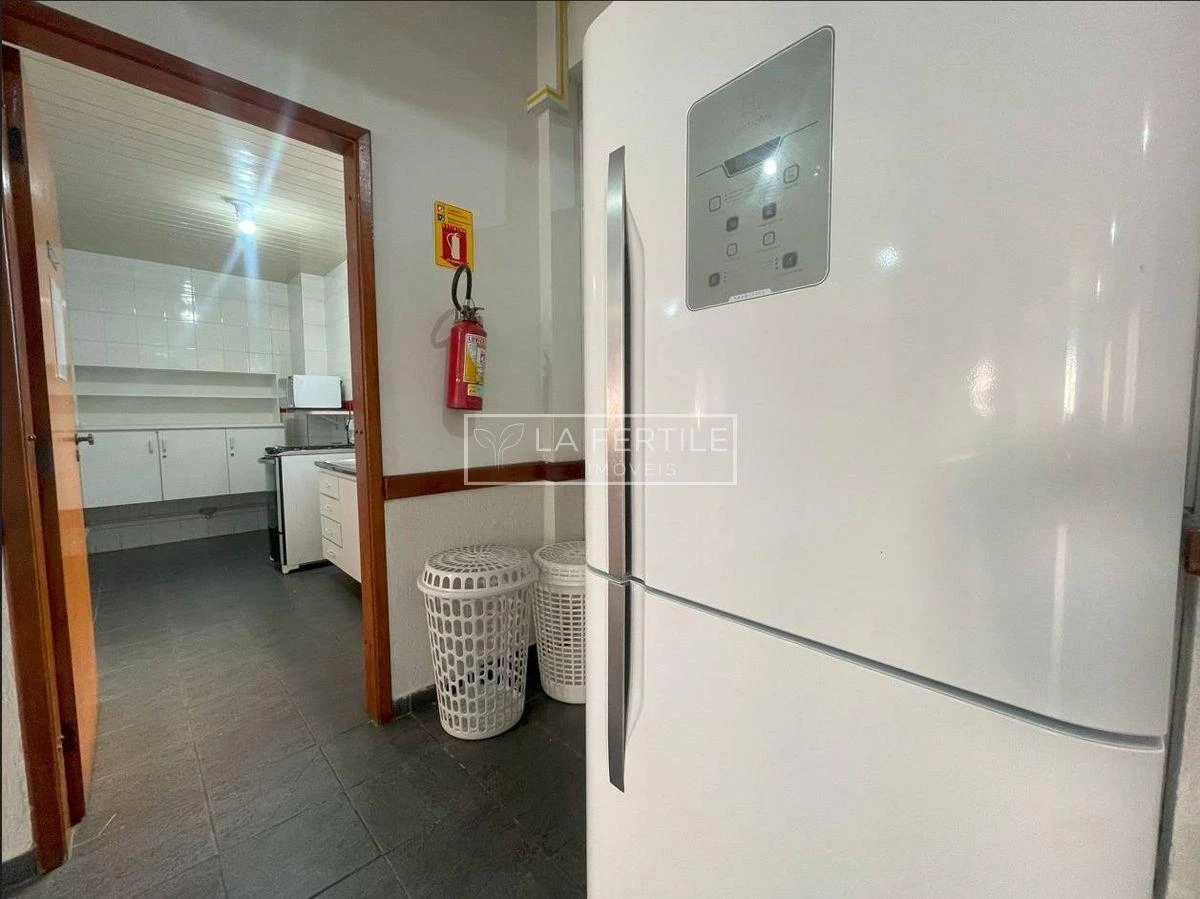 Furnished apartment, 55 m², with wood or laminate floors — photo 27