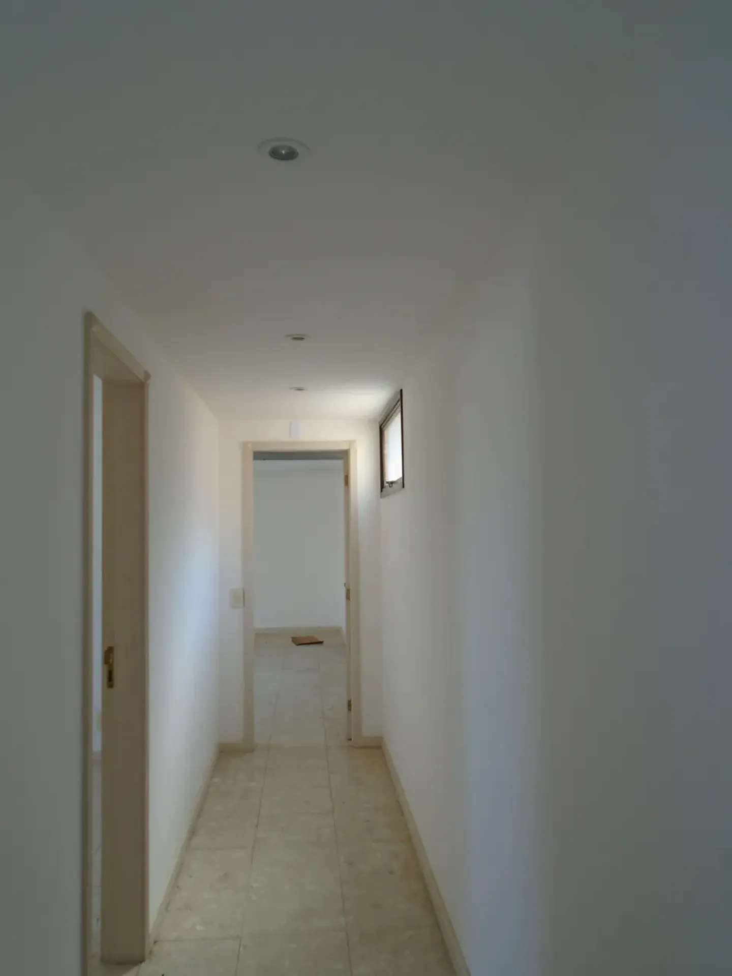 Apartamento, 302 m², com janelas do piso ao teto — photo 32