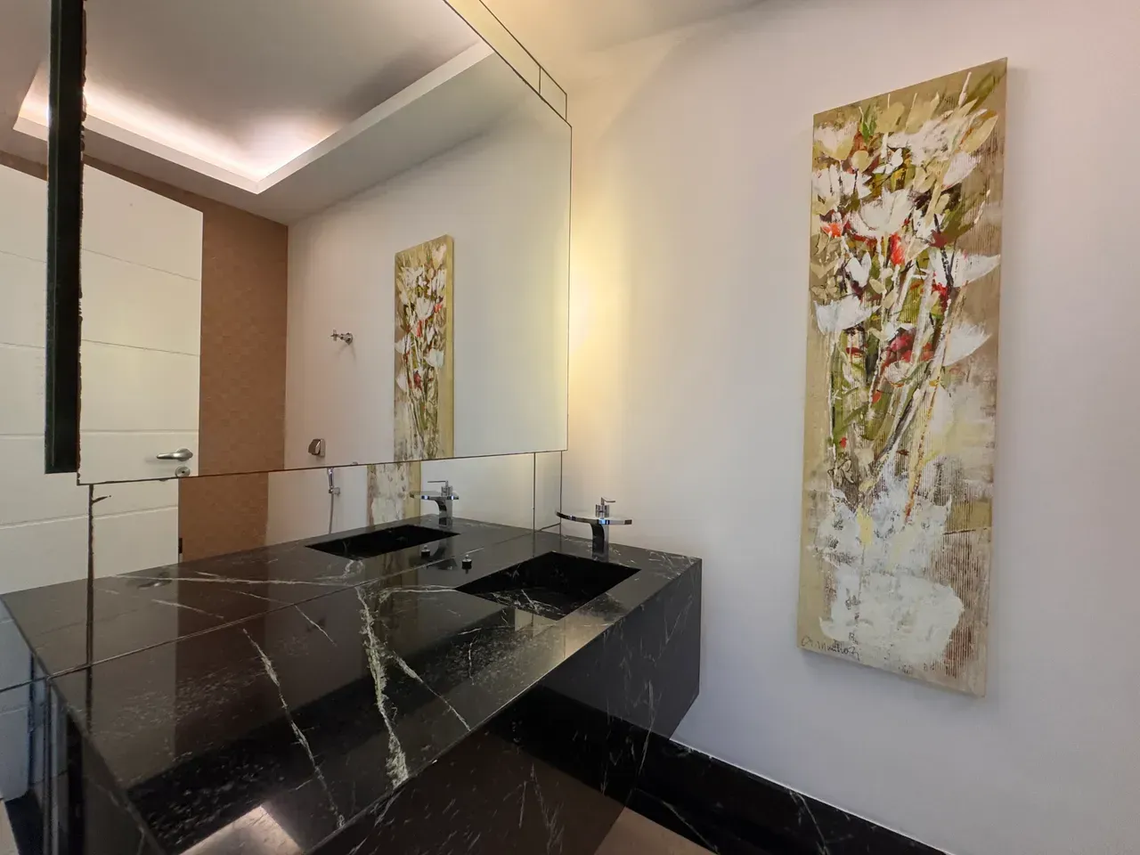 Furnished 800 m² house on the 4th floor with 8 parking spots — photo 8