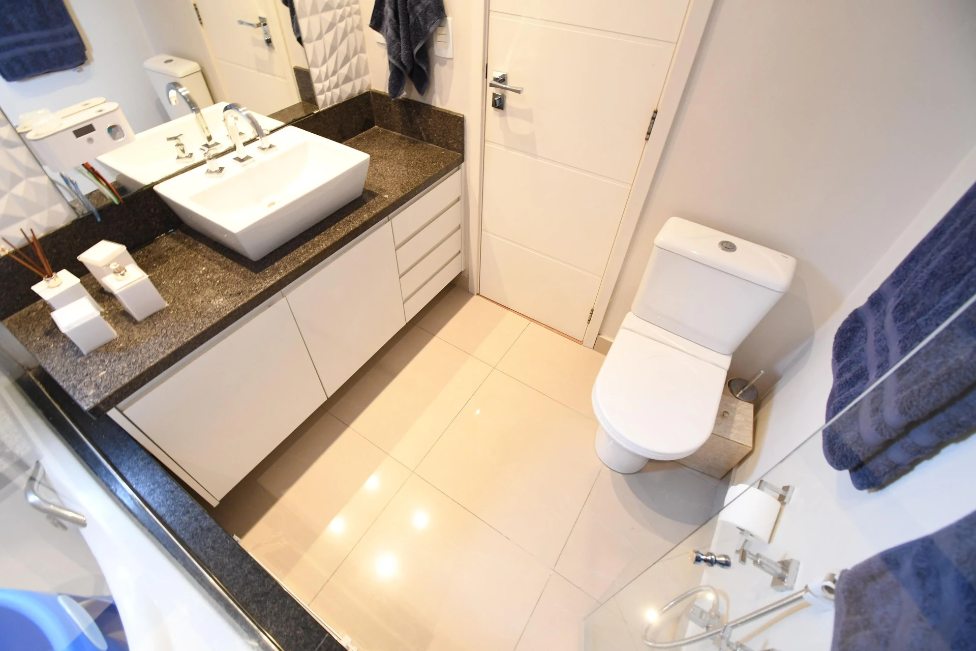 4-bedroom apartment with a dishwasher in Curitiba — photo 41