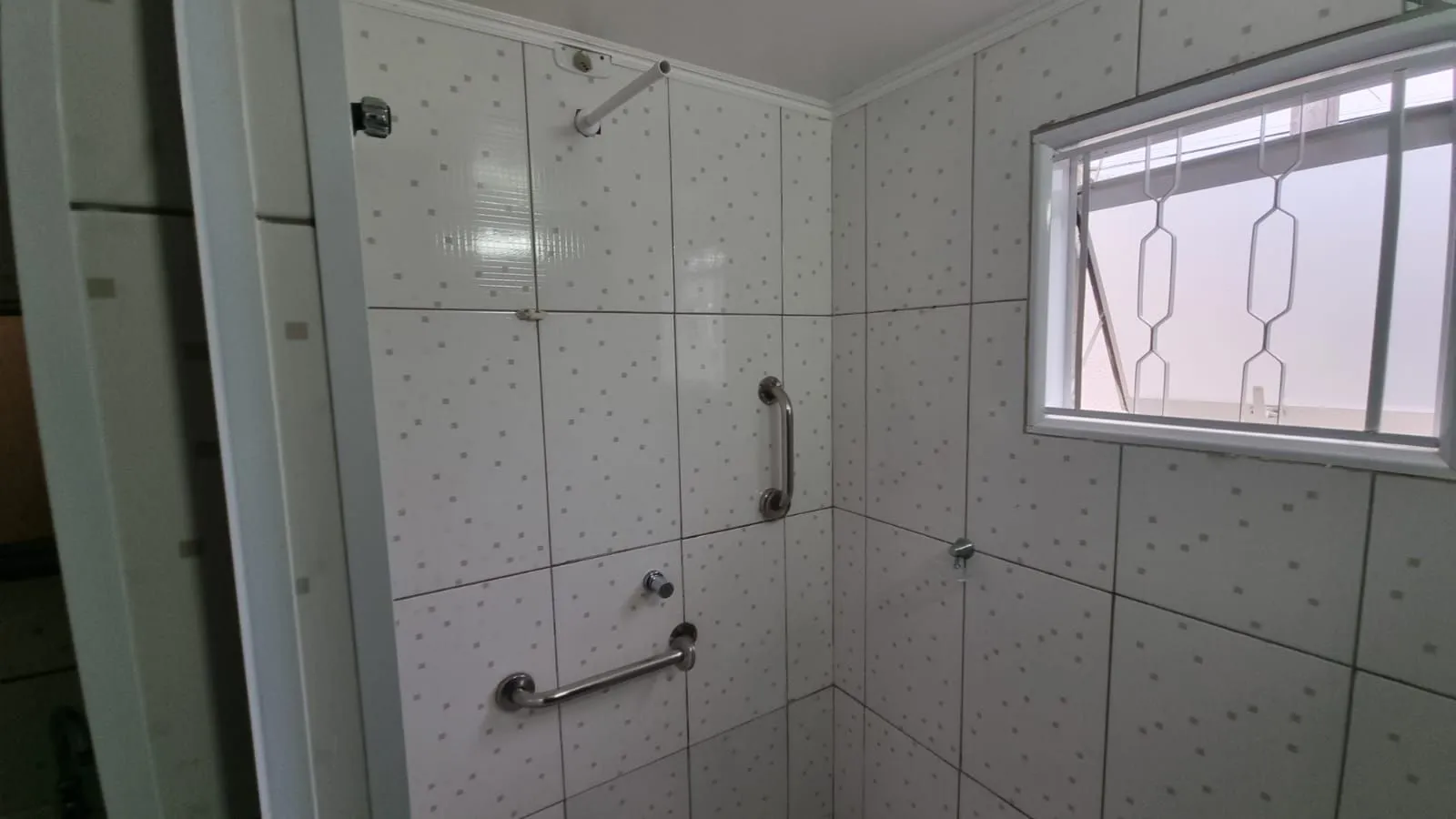 Casa de 4 dormitorios, 2 con baño propio, 220 m², Curitiba — photo 24