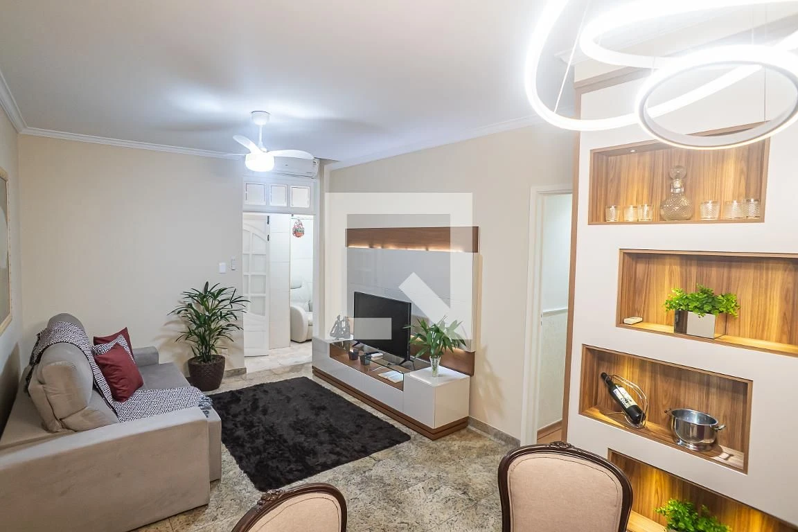 Apartamento mobiliado com jardim privativo e 2 quartos