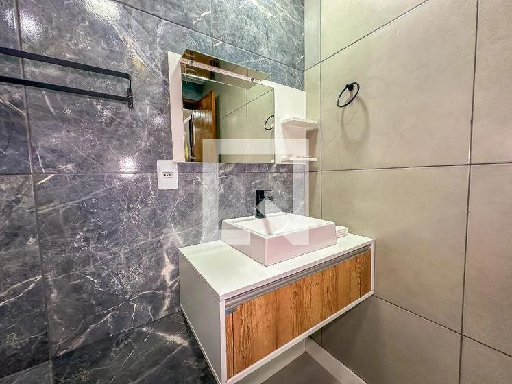 37 m² apartment with a home office and a washing machine — photo 15