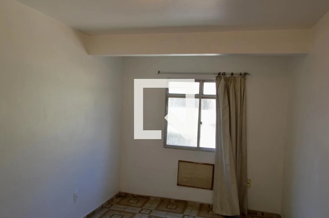 Apartamento sem mobília com 3 quartos e banheiro — photo 7