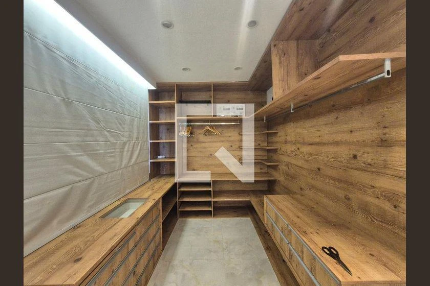 Apartamento de 2 quartos com closet — photo 22